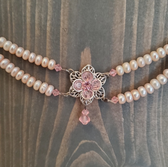 Hand Craftd Pink Freshwater Pearl Necklace - Picture 2 of 5